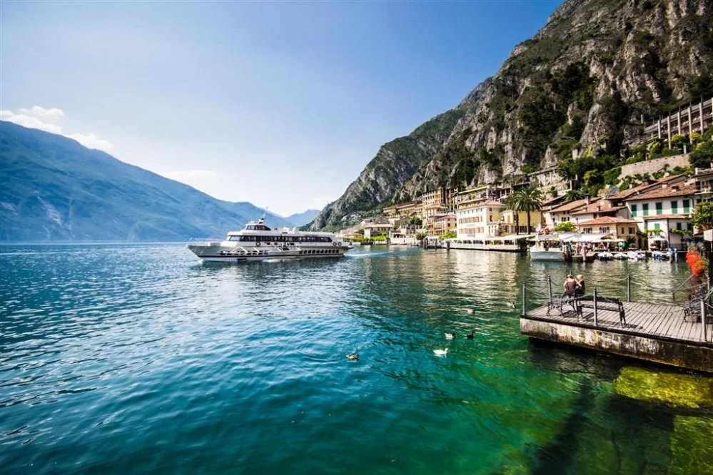 ITÁLIE - LAGO DI GARDA s hotelem u jezera